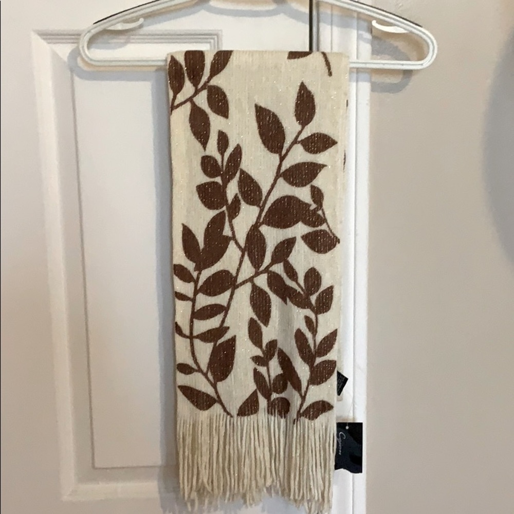 NEW👏🏻 Scarf by Cejon